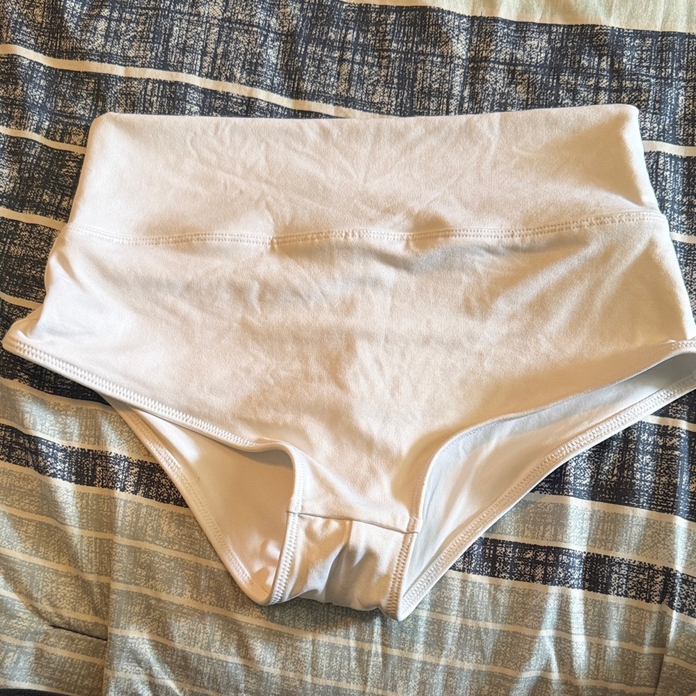NWT Victorias Secret PINK high waisted shortie bikini bottoms size M